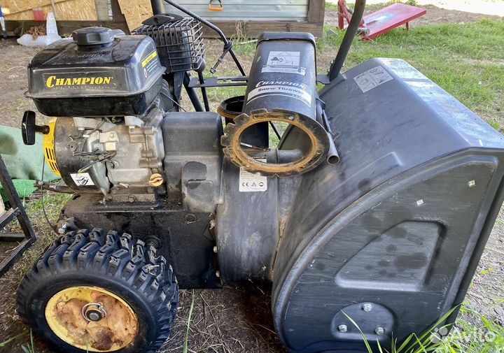 Снегоуборщик Champion st 656