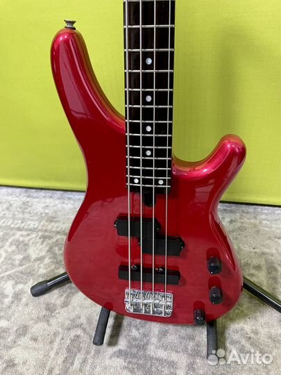 Бас гитара Yamaha MB-40