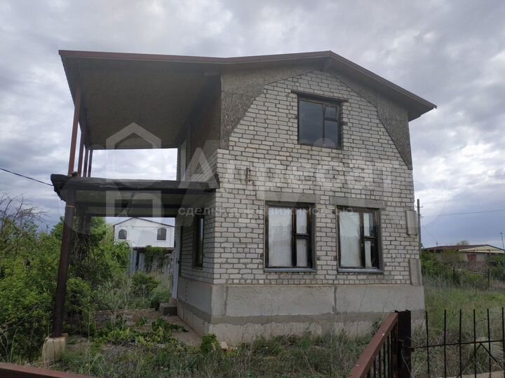 Дом 28,6 м² на участке 10 сот.