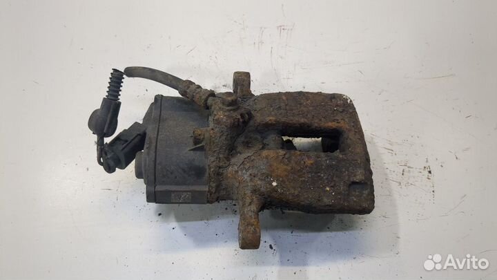 Суппорт Volkswagen Tiguan, 2010