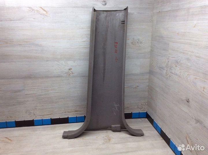 Обшивка стойки левая Mitsubishi Pajero/Montero