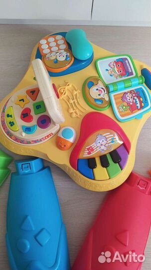 Развивающий столик fisher price