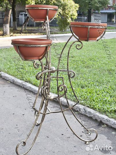 Подставка для цветов напольная