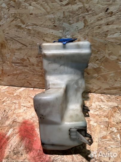 Бачок омывателя Audi A6 C6 1994-1997