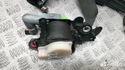 Ремень безопасности с пиропатроном сиденья передне