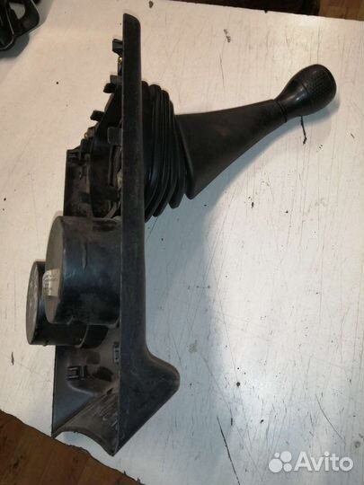 Рамка под кулису с рукоятью Ford Maverick