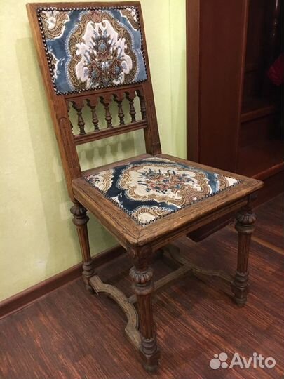 Старинный дубовый стул 19 века
