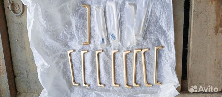 Дверные ручки(фурнитура)