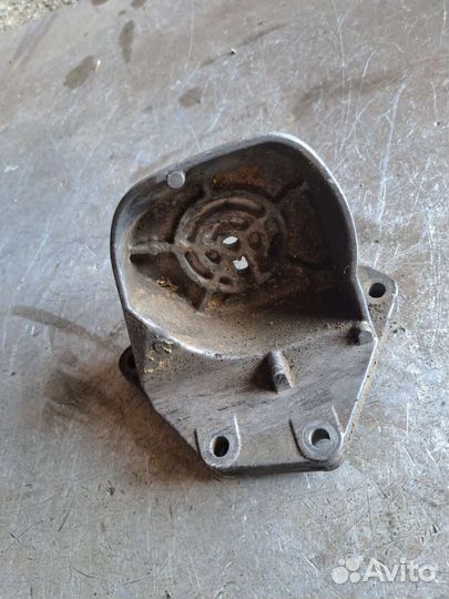 Кронштейн двигателя на Volvo S80