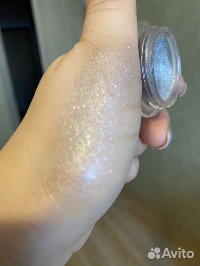 Тени для век