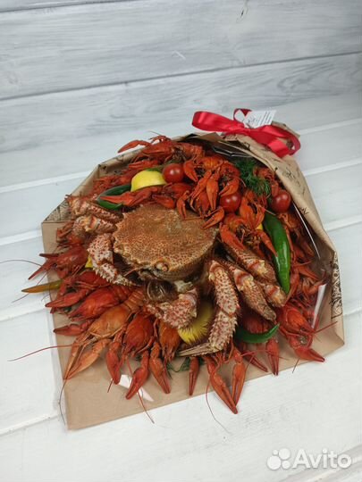 Букет из раков и краба, мужской букет съедобный