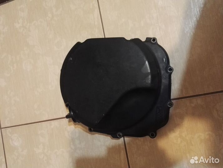 Крышка двигателя Yamaha fz 400/Fzs 600