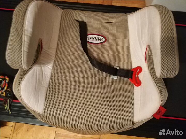 Автокресло бустер Heyner