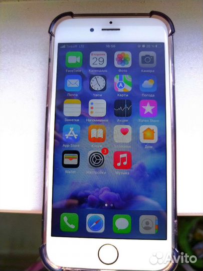 Телефон iPhone 6s