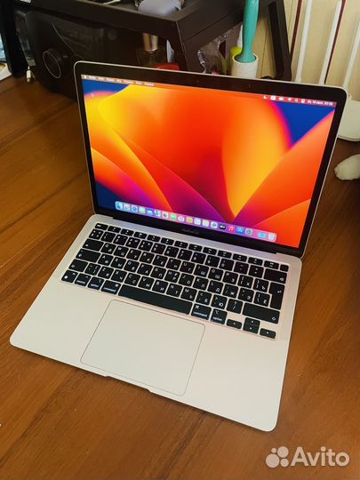Apple MacBook air 13 2020 m1 8gb 256