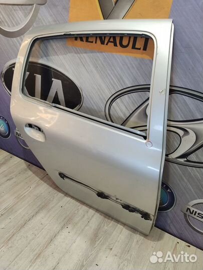 Дверь задняя боковая Renault symbol Прав