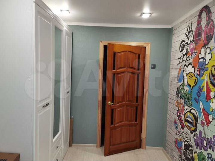 3-к. квартира, 57,1 м², 1/2 эт.