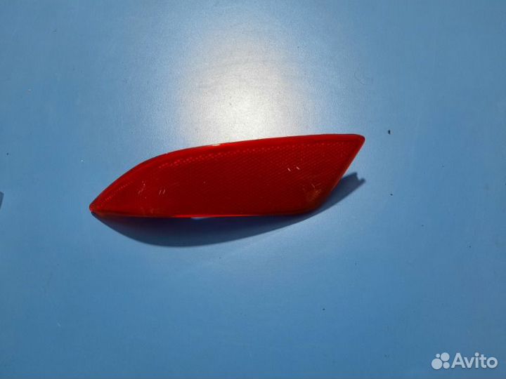 Катафот бампера задний левый Toyota Camry V55