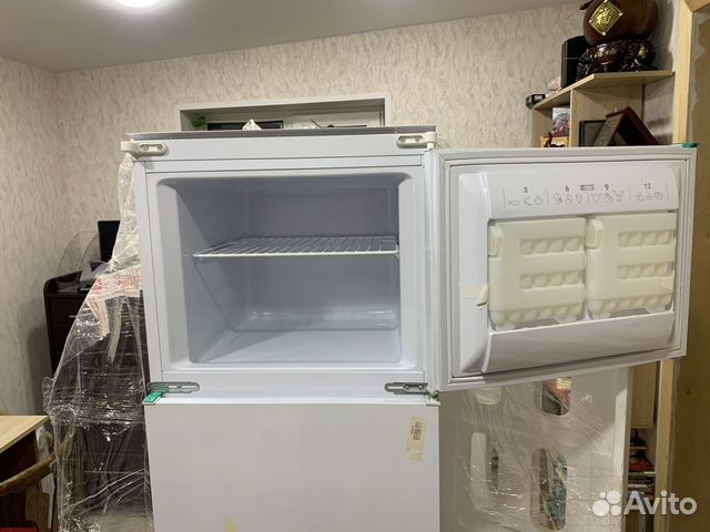 Холодильник новый Ariston объявление продам