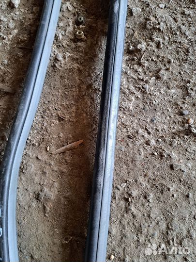 Уплотнитель двери Chevrolet Lacetti