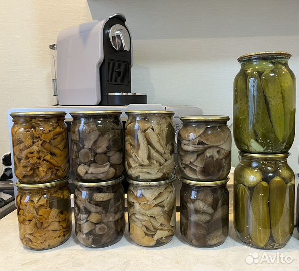 Грибы маринованные