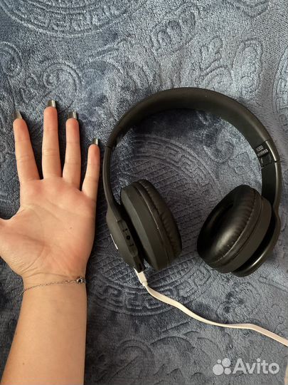 Беспроводные наушники jbl everest N300