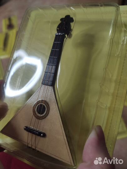 Коллекционные музыкальные инструменты