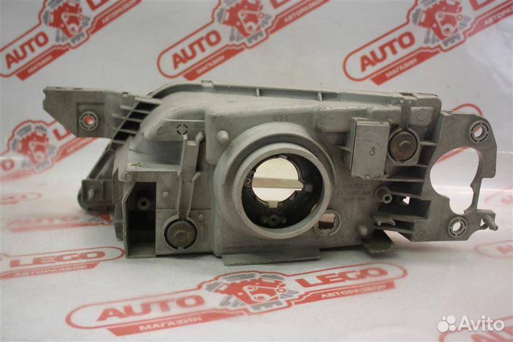 Фара правая Mazda Premacy CP (1999 - 2001)