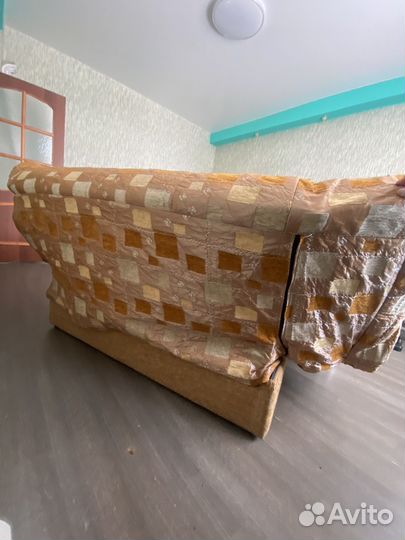 Продается раскладной диван