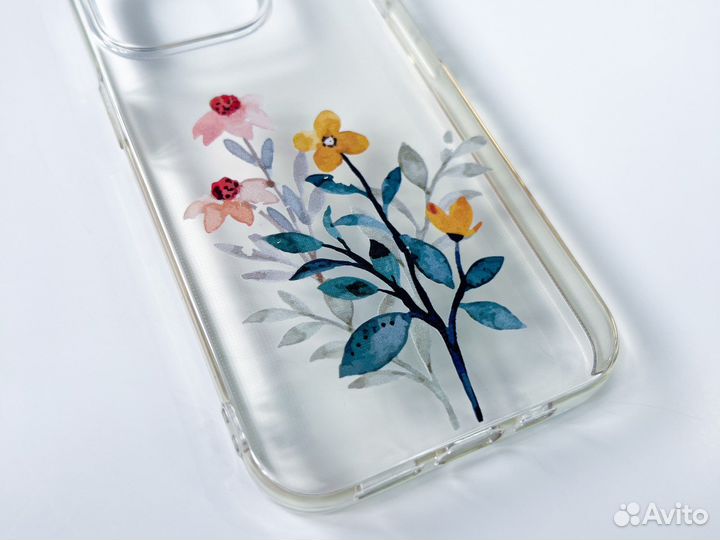 Чехол на iPhone 13 pro прозрачный с цветами