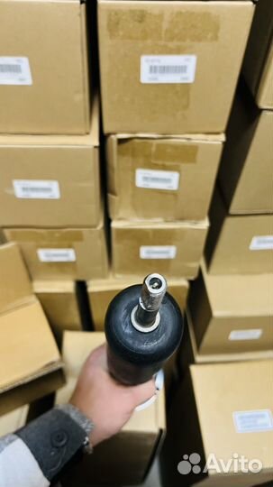 Передний амортизатор Toyota LC Prado 120