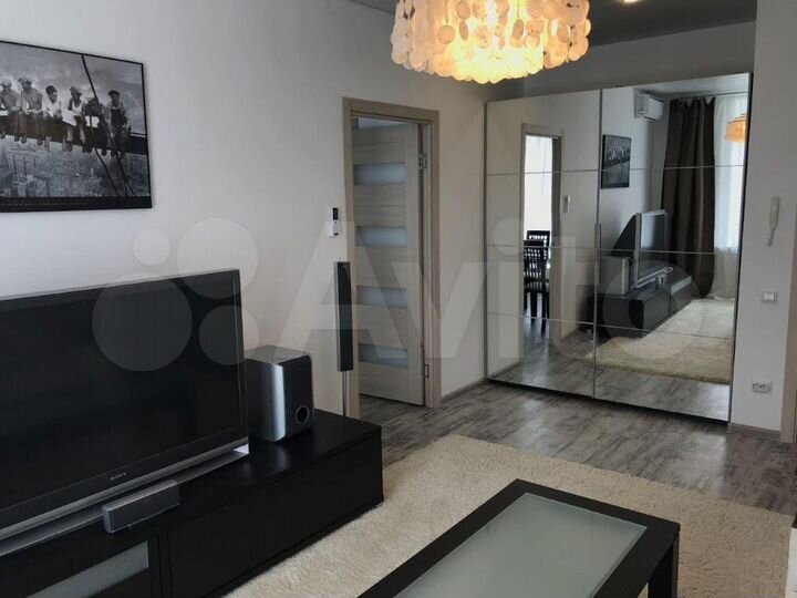2-к. квартира, 54 м², 2/5 эт.