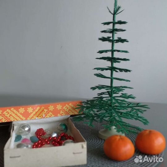 Ёлочка малютка с игрушками СССР
