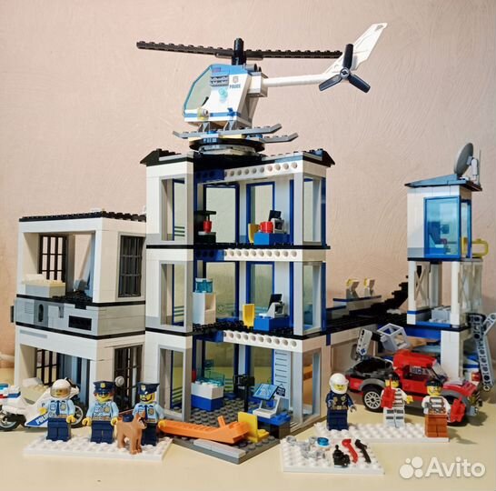 Lego City 60141 Полицейский участок