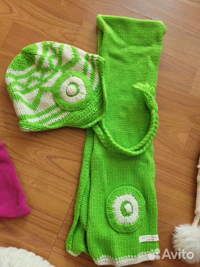 Пакет фирменных шапок, комплектов 52-54см 5-7л