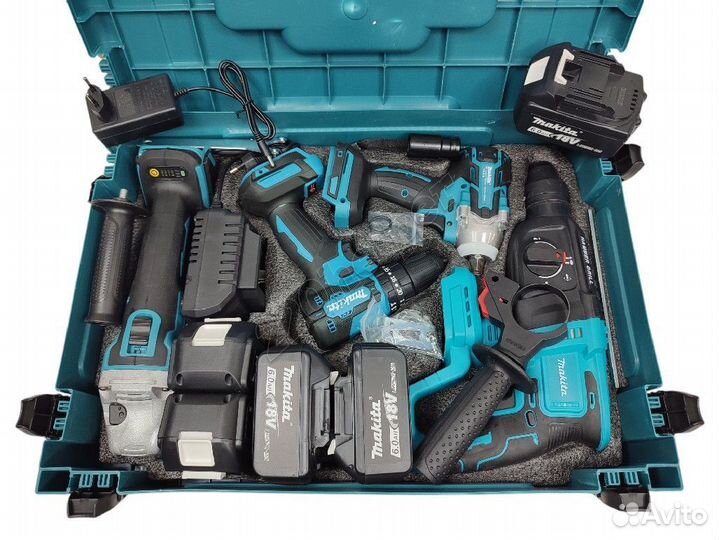 Набор инструмента Makita 5в1 пила 200мм+5батарей