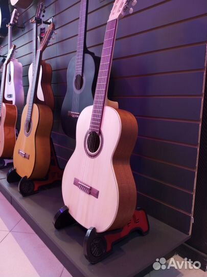 Классическая гитара Kremona S65S-GG массив