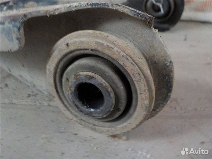 Рычаг передний правый LADA X-Ray 21129 2016