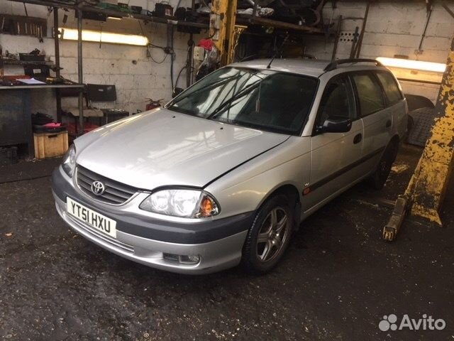 Разбор на запчасти Toyota Avensis 1