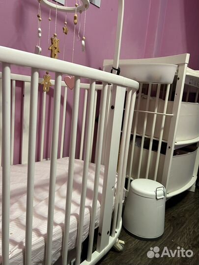 Детская кроватка stokke +пеленальный стол stokke