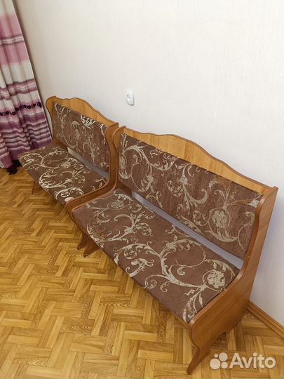 Кухонный мягкий уголок