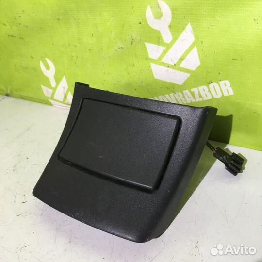 Пепельница задняя (в консоль) Мерседес Бенз 211