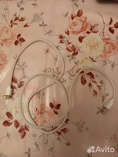 Провод для зарядки телефона mikro USB