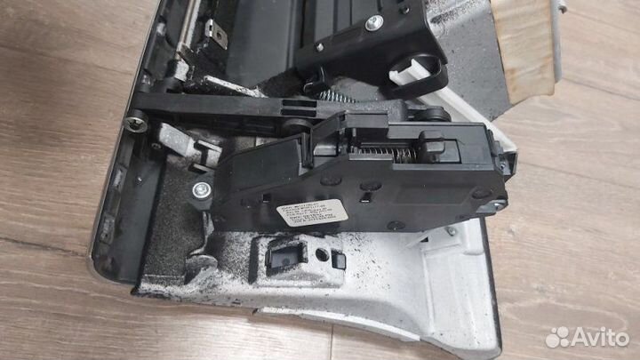 Бардачок Bmw X5 4.8I E70 N62N 4.8I 2008