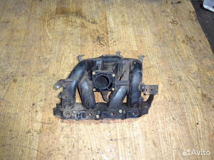 Коллектор впускной Ford Mondeo I 1993-1996