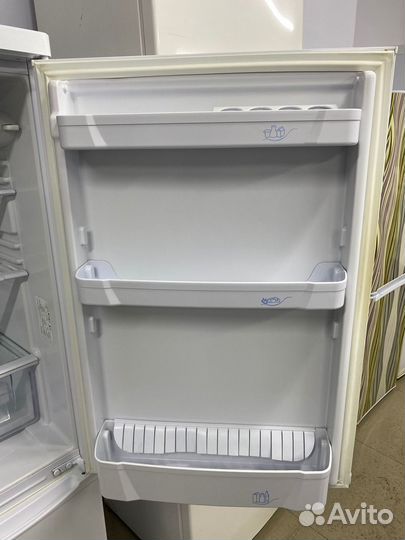 Холодильник бу indesit