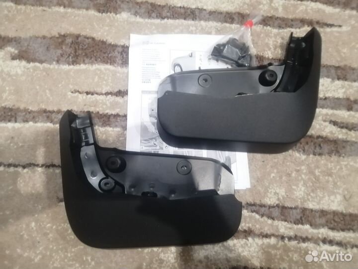 Новый комплект передних брызговиков Audi Q7 16-21