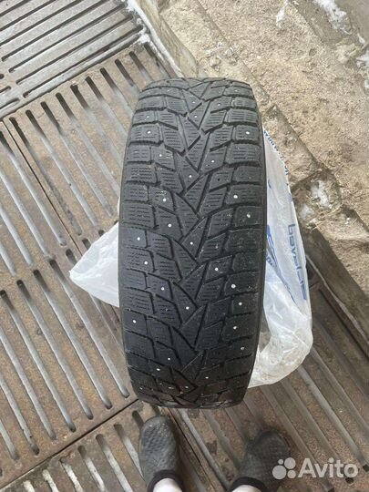 Dunlop Grandtrek Ice 02 235/65 R17