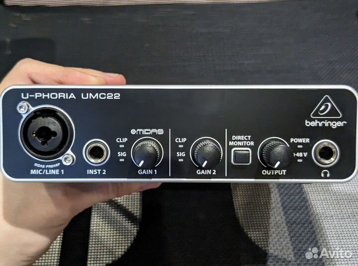 Звуковая карта Behringer U-Phoria UMC22