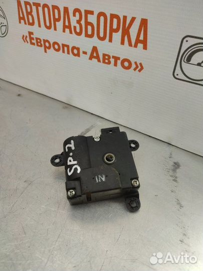 Моторчик заслонок печки Kia Sportage 2 2 Л 2009